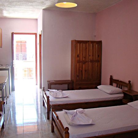 Ferienwohnung Kristi Poros  Zimmer foto