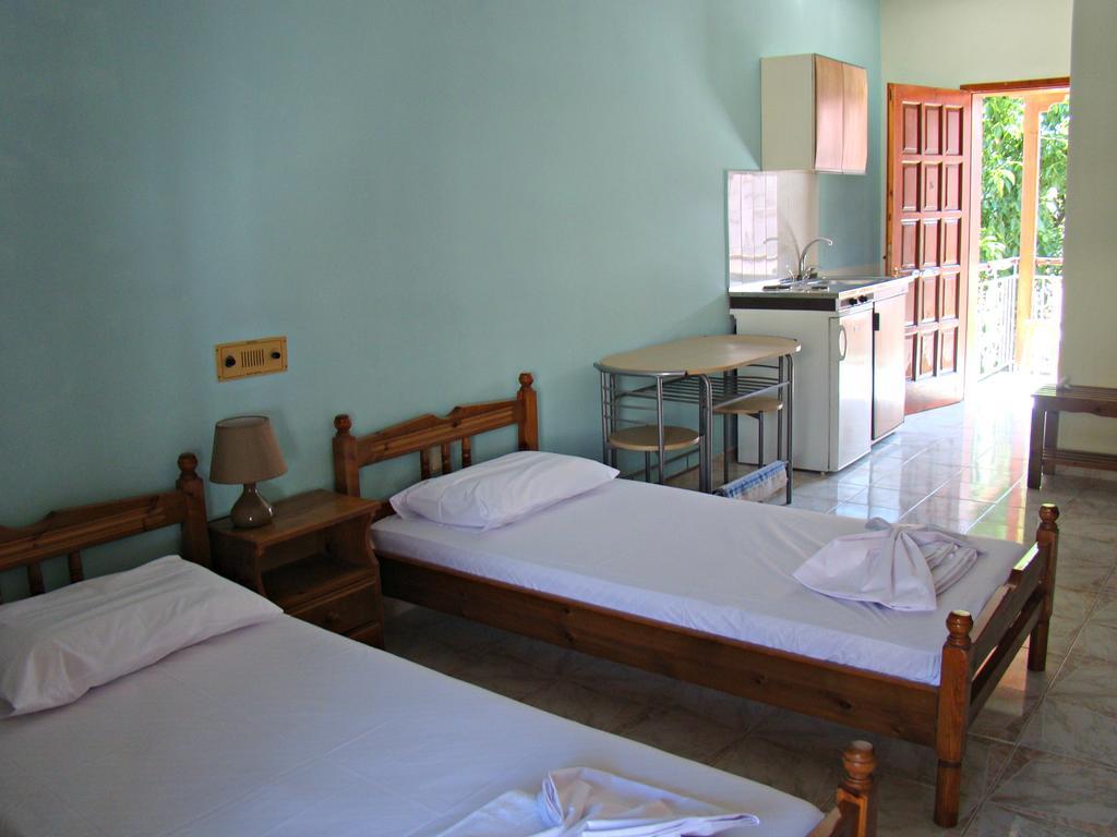 Ferienwohnung Kristi Poros  Zimmer foto
